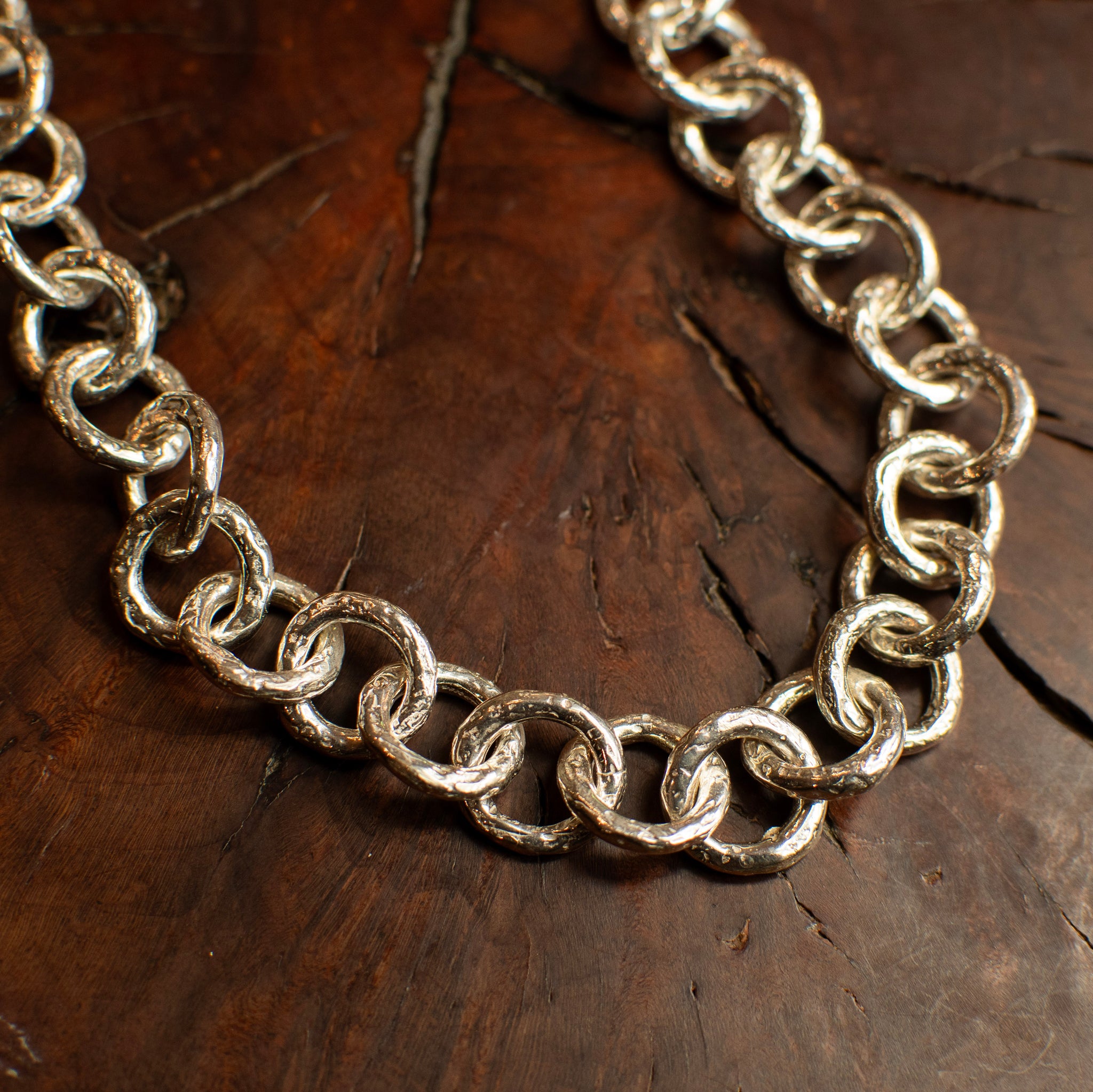 Large Round Link Necklace